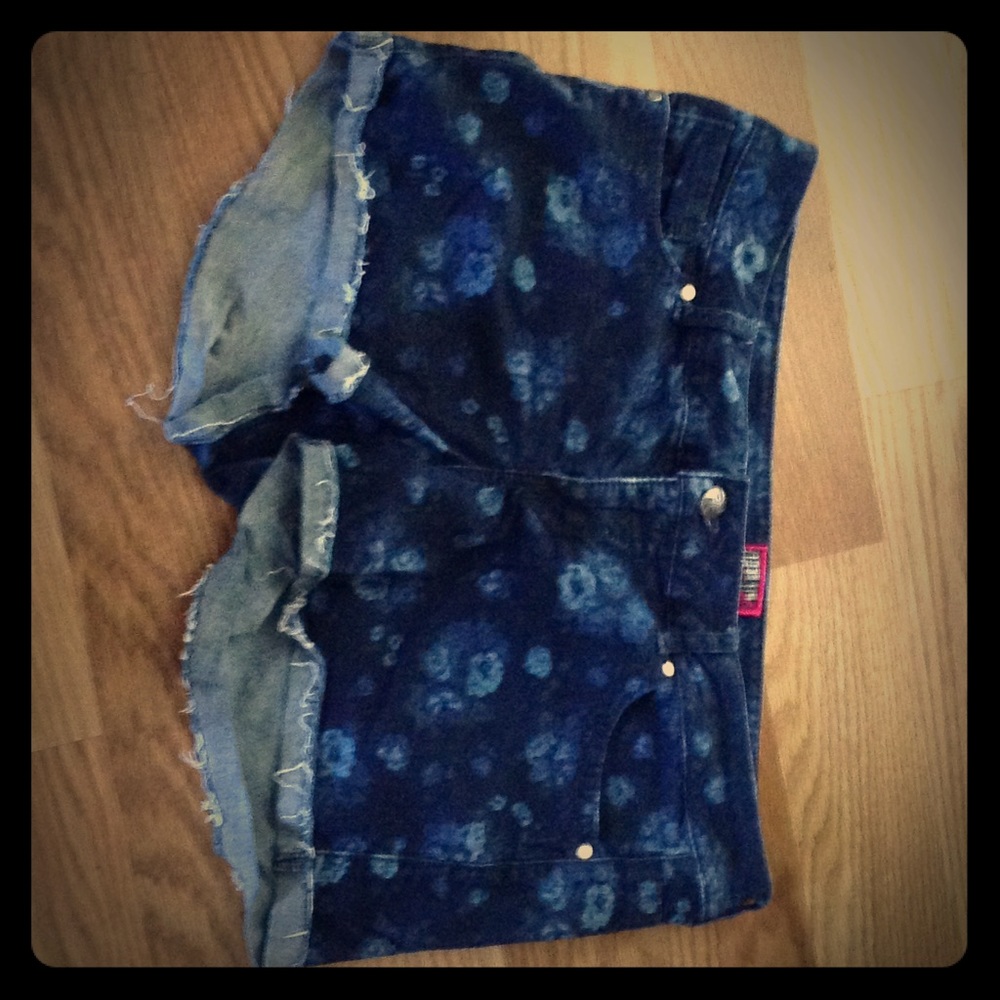Torrid floral shorts